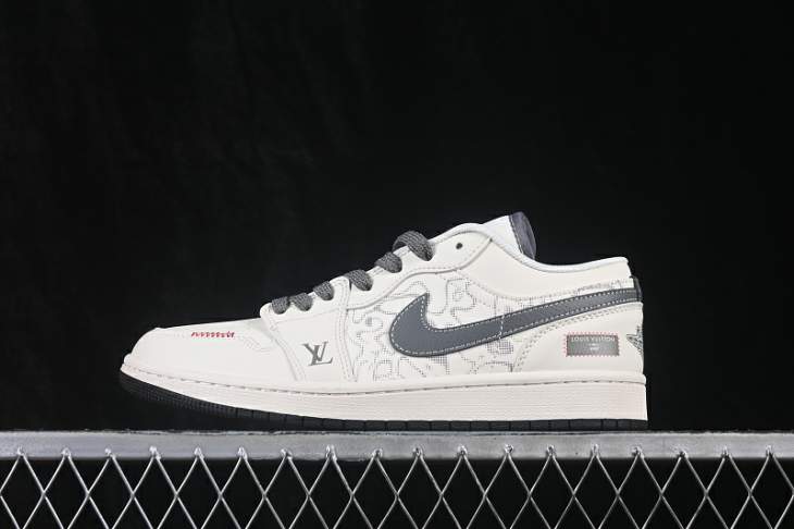 Picture of Air Jordan 1 LOW _SKUfw24269316184960172fw